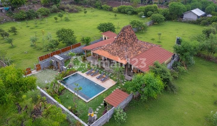 For Sale Villa Ready To Make Income In Central Pemutaran