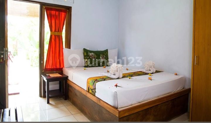 For Sale 7 Room Bungalo In Central Pemutaran Bali