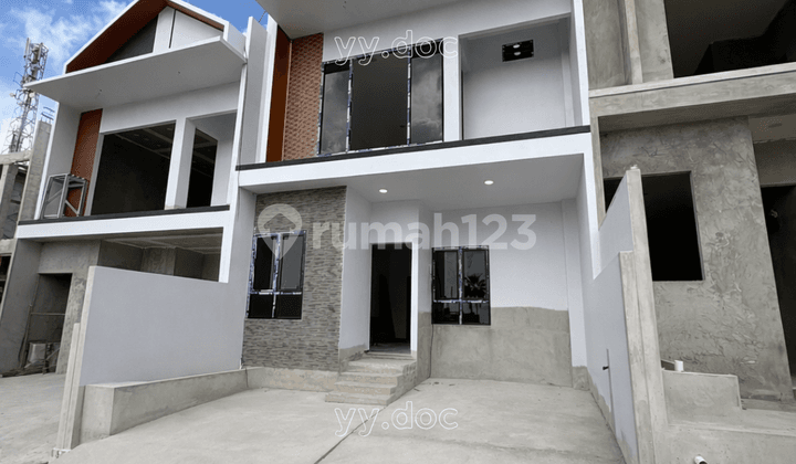 Rumah Mewah 2 Lantai di Cluster Eksklusif Bonus Melimpah