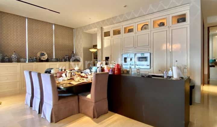 Jual Cepat Apartemen Mewah Siap Huni Fully Furnished Luas 453 m2 The Residences at Dharmawangsa Jakarta Selatan