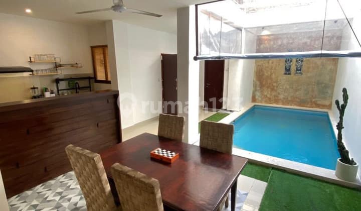 Villa Modern Siap Huni Furnished Dekat ke Pantai Jimbaran