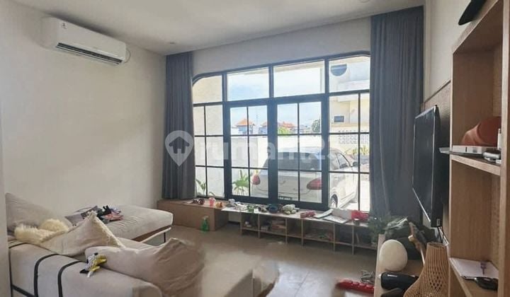Disewakan Rumah Baru Semi Villa Dekat ke Pantai Sanur
