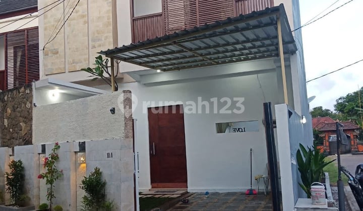 Rumah Siap Huni Semi Villa Dekat ke Sidewalk Mall Jimbaran