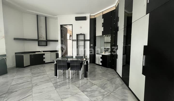 Rumah Mewah Dalam Cluster Elite Area Denpasar Timur