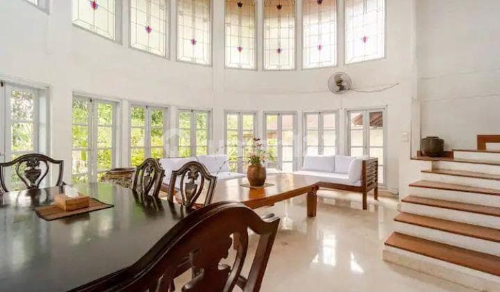 Villa Luas Mewah Sejuk Tenang Umalas Badung Bali