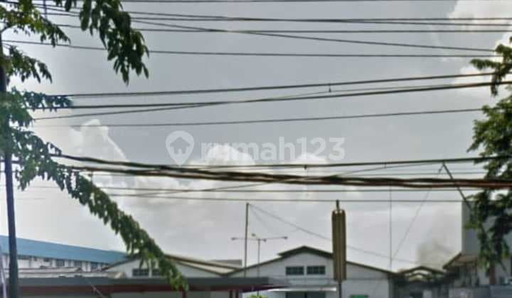 Eks Pabrik di Raya Margomulyo Surabaya