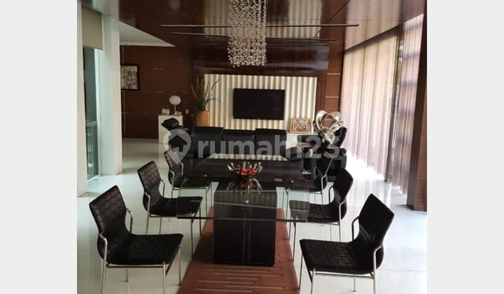 Rumah Siap Huni, Interior Mewah di Graha Family Surabaya