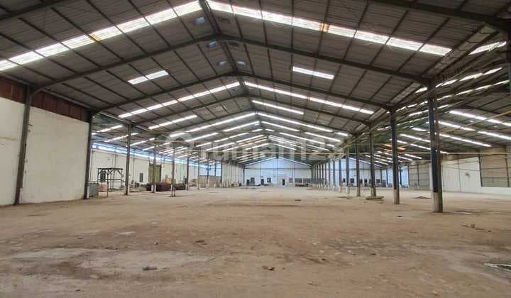 Gudang Ex Pabrik Kepatihan Menganti Dekat Surabaya Akses Kontainer 40"