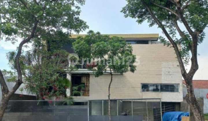 Rumah Komersial Citraland 3 Lantai Double Way Cocok Utk Resto Usaha Dll Surabaya Barat