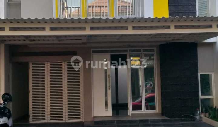 Rumah Siap Huni 2 Lantai SHM di Summarecon Bekasi Cluster Maple Residence