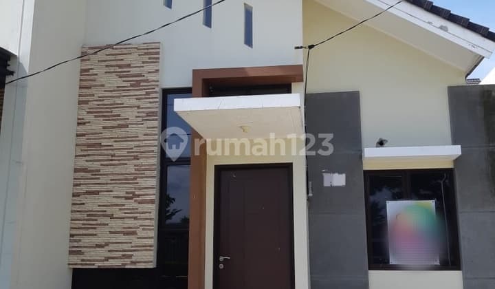 Rumah 1 Lantai SHM Siap Huni di Green Ara, Bekasi