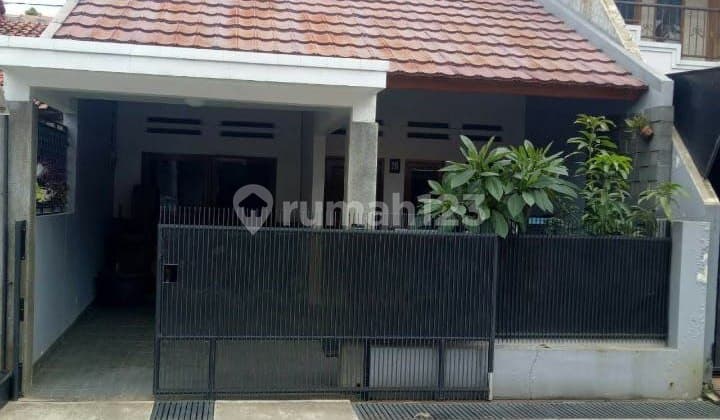 Rumah Bagus Siap Huni di Antapani Bandung