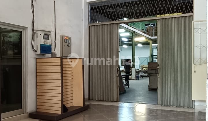 Pergudangan Posisi Hook Kondisi Baik Siap Pakai Komplek Multiguna Alam Sutera