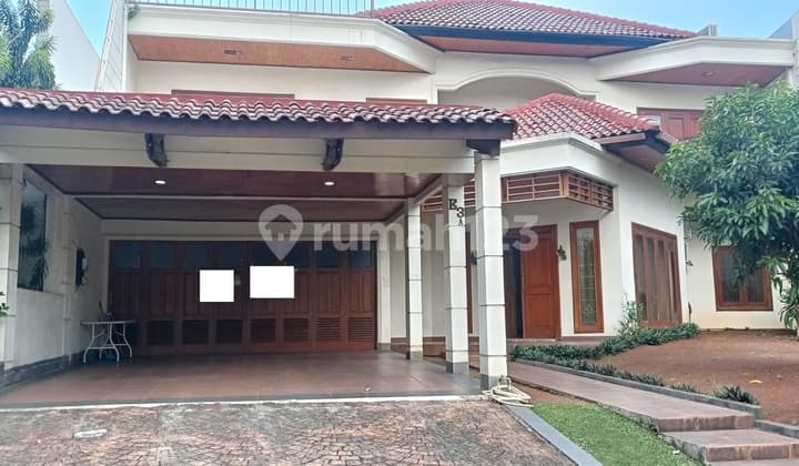 Rumah 2 Lantai Sangat Luas , Taman Giriloka Bsd City Tangerang