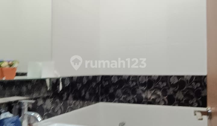 Pergudangan Posisi Hook Kondisi Baik Siap Pakai Komplek Multiguna Alam Sutera