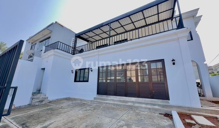 Rumah Hook 2 Lantai Griya Loka BSD - LT 214 LB 271 Harga 3,9M