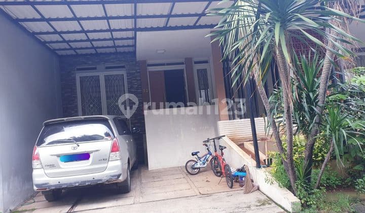 Rumah 2 Lantai Dalam Cluster Yang Asri Dan Nyaman Di Modernhill Pondok Cabe Tangerang Selatan.