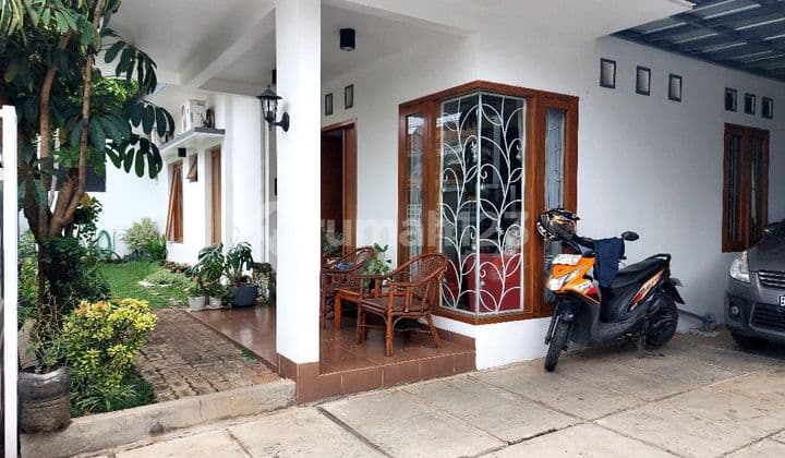 Asri 1 Storey House Hook Semi Furnished In Mega Cinere.
