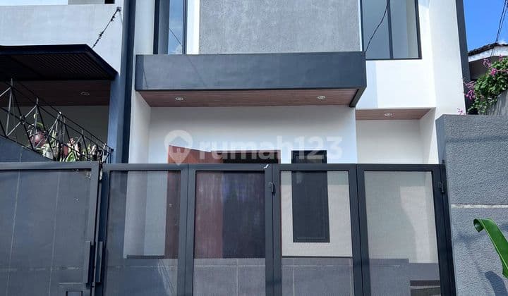 New Modern Scandinavian Design House in a Comfortable Complex Near Krukut Toll Gate Access.