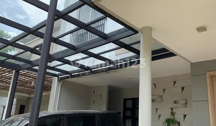 Rumah Minimalis Dalam Cluster Dengan Private Pool Di Serenia Hills Tangerang Selatan.