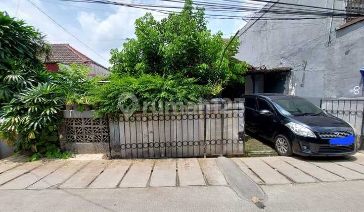 Rumah Tua Jual Tanah Saja Di Cireundeu Tangerang Selatan.