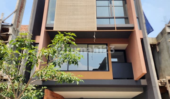 Town House Hanya 5 Unit Di Lokasi Startegis Ampera Jakarta Selatan.
