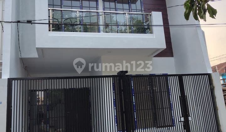 New !! Rumah Minimalis Modern Di Meruya Utara