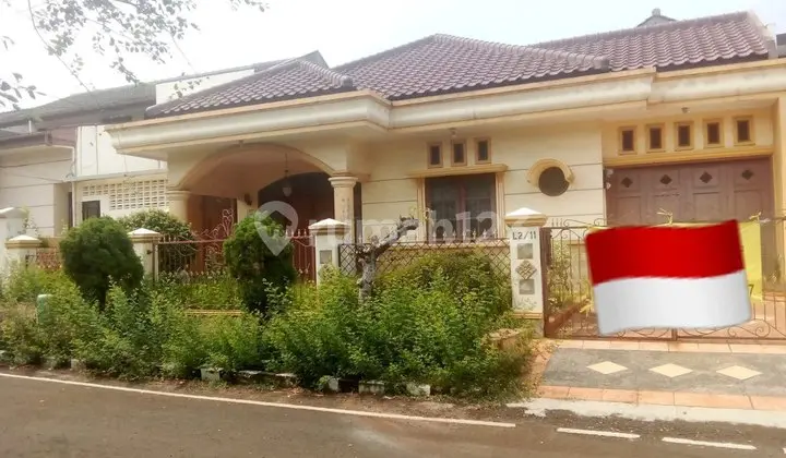 For Sale Comfortable House on Jalan Kelapa Sawit Billy Moon