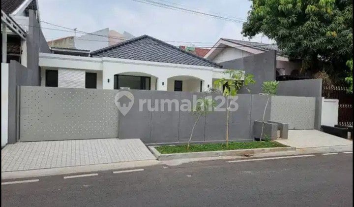Dijual Rumah Mewah Baru di Bangun di Cipinang Elok 2 Jakarta Timur