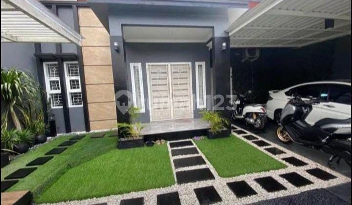 Newly Renovated Duren Sawit House