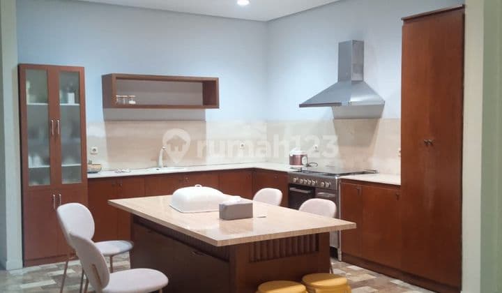 Rumah Asri Di Pondok Indah