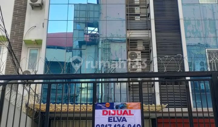 Ruko Siap Pakai di Kebun Jeruk, Gajah Mada