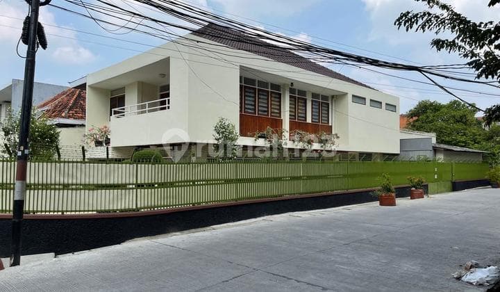 Runah Besar Dan Siap Huni Di Mangga Besar