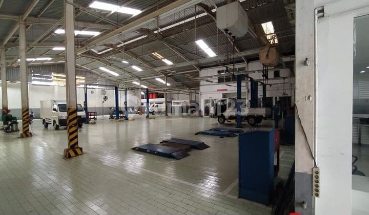 Car Showroom at Radio Dalam, South Jakarta