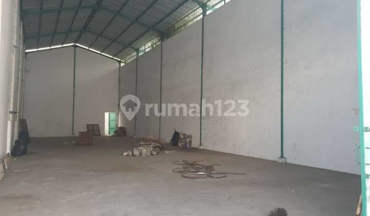 Gudang Siap Pakai Di Dadap, Perancis