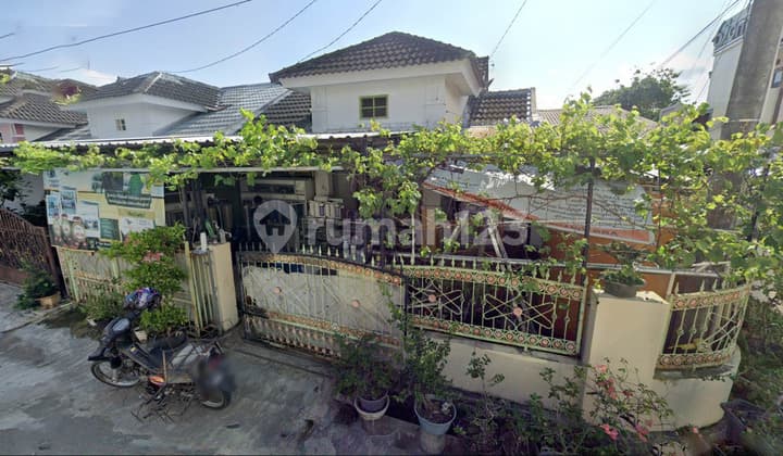 Karangbenda Purwokerto House, Hook Position