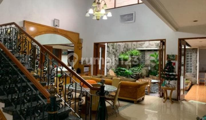 City Center Main Road House, Naripan Street