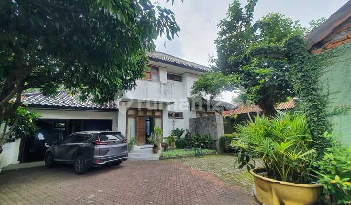 Rumah Luas 2 Lantai di Jakarta Selatan Dekat Pasar Minggu