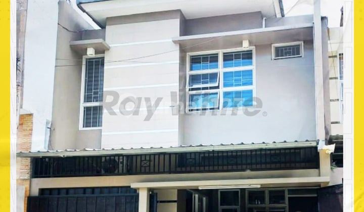 Rumah Bagus Terawat 2 Lantai, di Kawasan Jajar, Laweyan, Solo