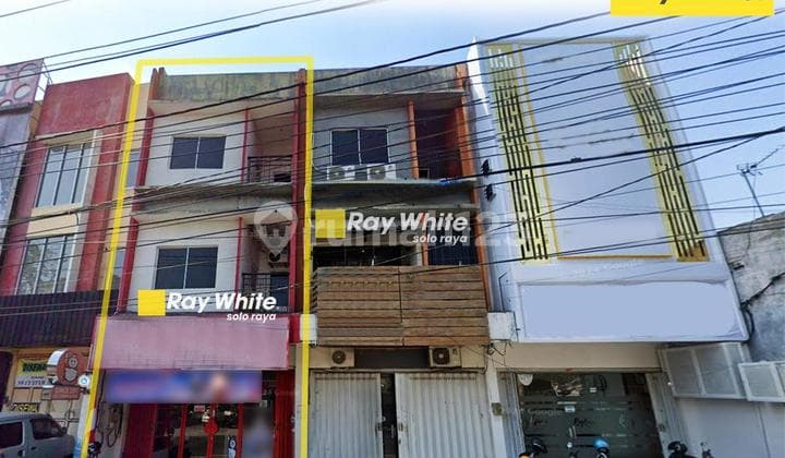 Ruko Strategis Tengah Kota 3 Lantai di Jl. Yosodipuro, Solo