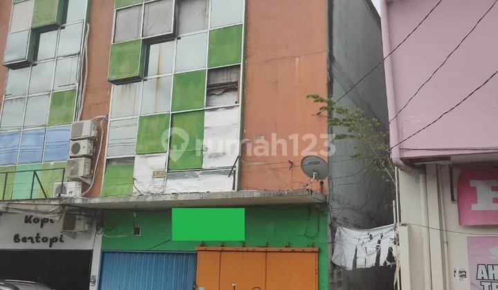 For Sale: City Center Shop House in Solo, 1 Minute from Solo City Hall