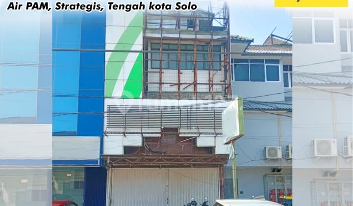4-Storey Shop House Ready to Use, Premium Location on Jl Slamet Riyadi, Solo.
