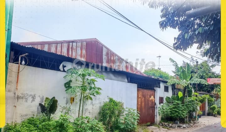 Gudang Kawasan Kampung Batik Laweyan, Solo, Ideal u/ Usaha Batik