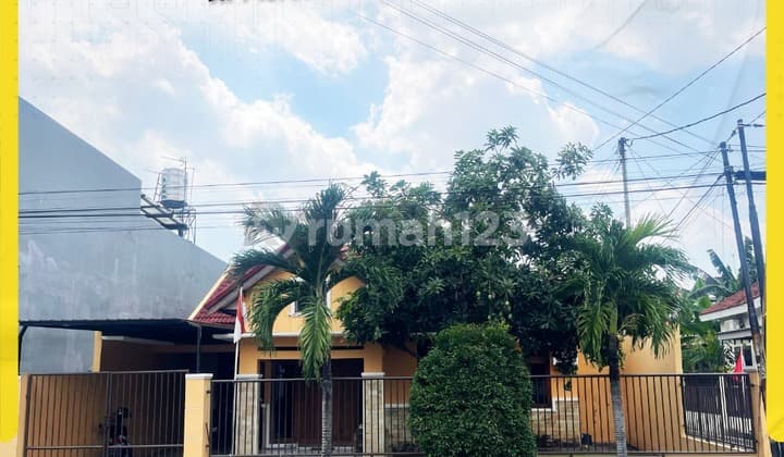 Rumah Hook Luas di Banyuanyar, Kawasan Elit Solo