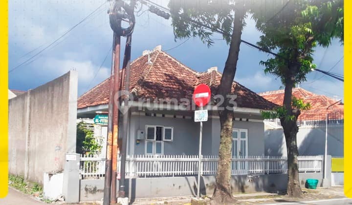 Disewakan Rumah Halaman Luas & Strategis di Danukusuman Serengan