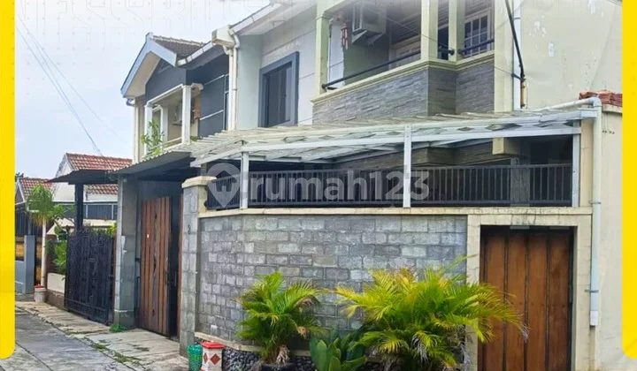 English translation: Modern Minimalist 2-Story House in Sumber Solo, Strategic Residence Near Manahan & Toll Gate