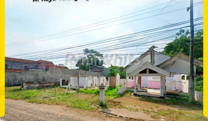 Strategic Land with Zero Road Access on the Tuluagung-Trenggalek Provincial Highway