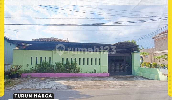 Kost Tengah Kota, 200M Dari Patung Manahan Solo, Siap Pakai