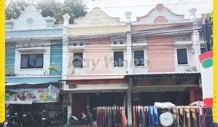 For Sale: Shop House on Jl. Dlopo, Next to Dr. Oen Solo Baru Hospital.