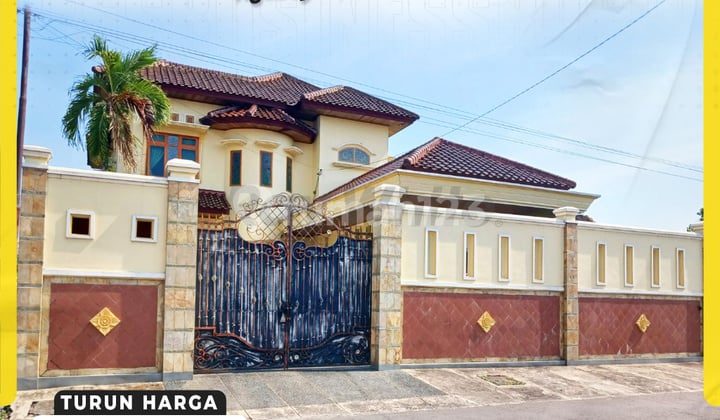 Rumah Megah 2 Lantai di Ngabeyan, Kartasura, Luas, Siap Huni